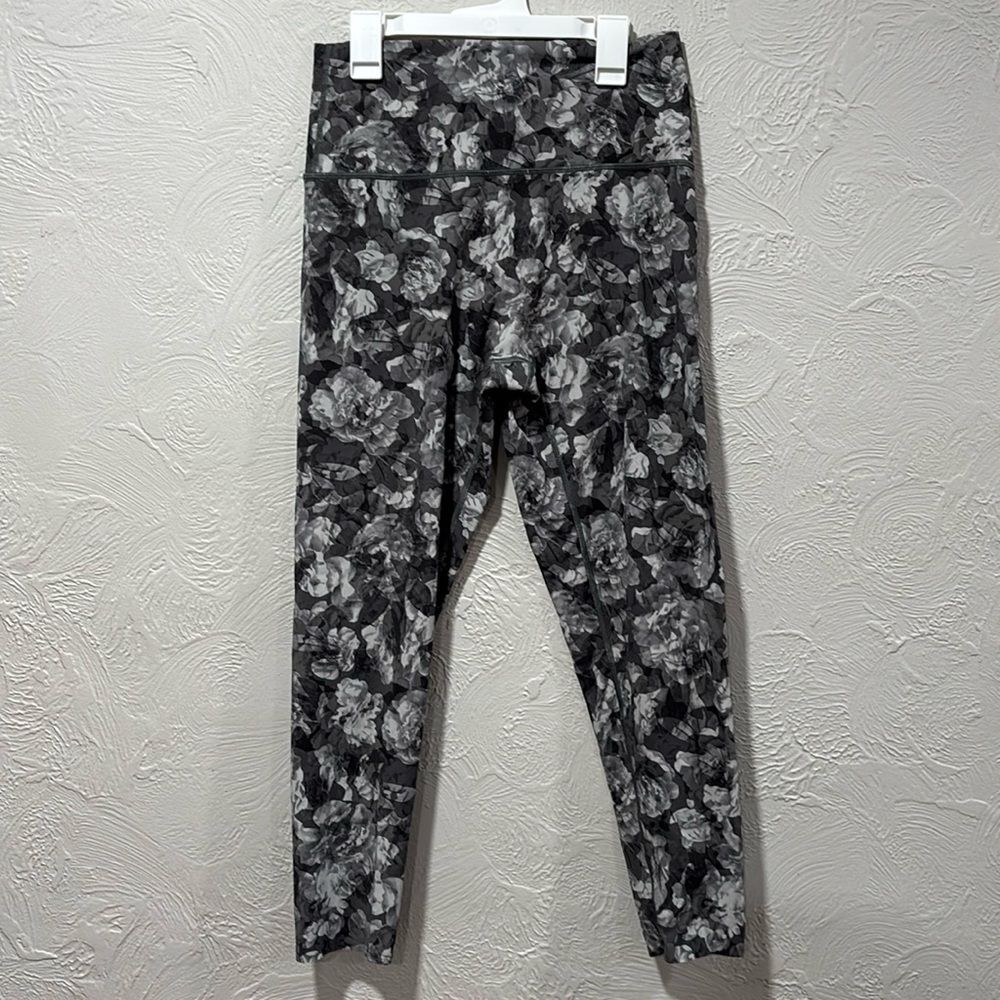 Aerie floral 7/8 hi rise legging size large short
